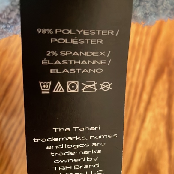 Tahari Cozy Socks. (3) Pair. Shoe Size 4-10. Assorted Colors. SOFT! NWT! - Picture 6 of 7